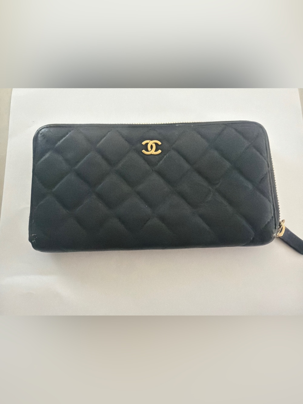CHANEL Black Quilted Zip Wallet with Gold CC Emblem FAIR CONDITION - Picture 3 of 16